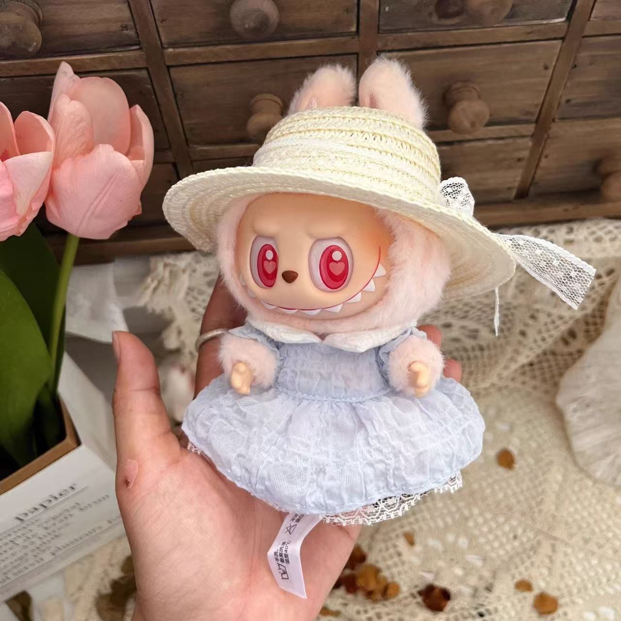 Summer rattan hat and fluffy skirt dress