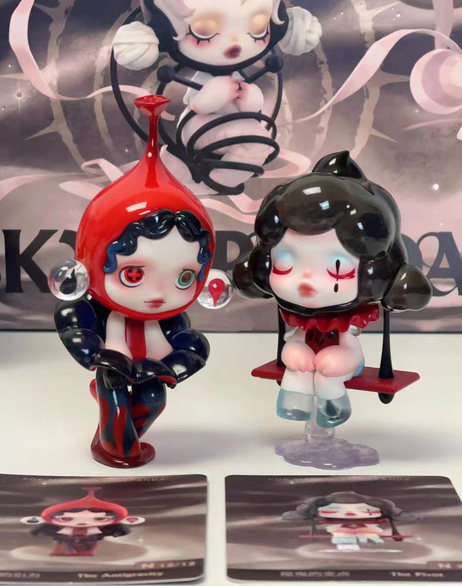 SKULL PANDA Image Of  Reality Series Figures