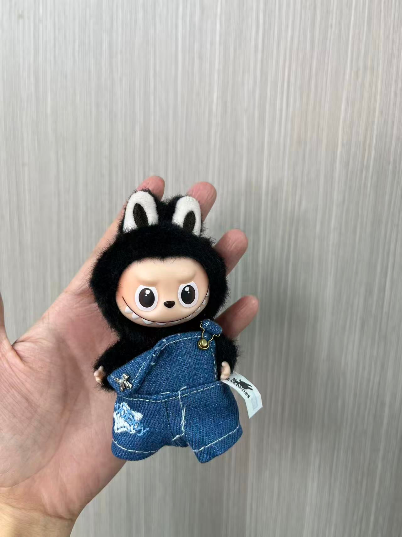 v4 labubu outfit （outfit only)